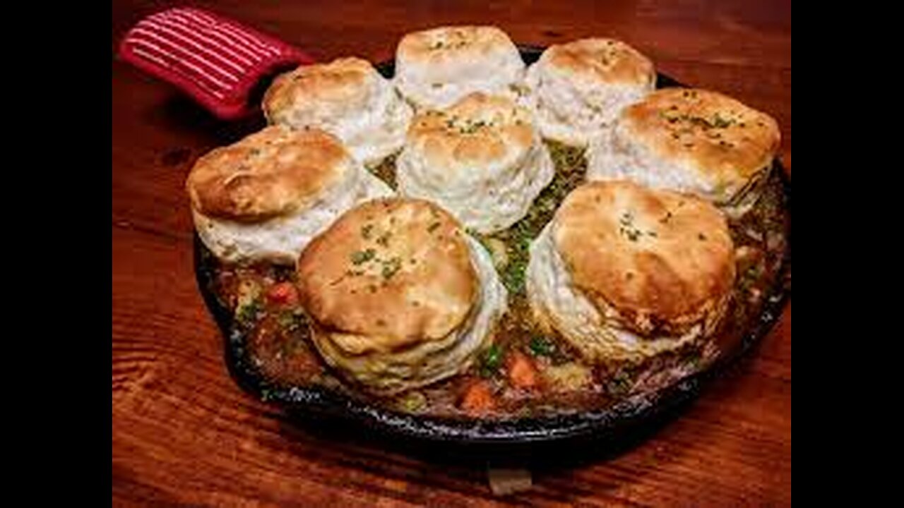 Budget-Friendly Comfort Food: Hearty Beef Stew with Cheesy Biscuits