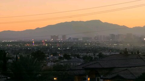 Did you see tonight's Las Vegas sunset? Check this out! 02.22.2025 #follow #lasvegas #weather