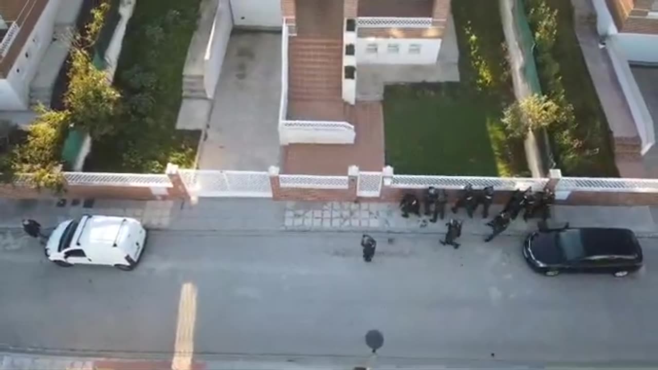 Zbulohet shtëpia e barit në Spanjë, në pranga 3 shqiptarë