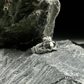 Irish Claddagh Sterling Silver Ring