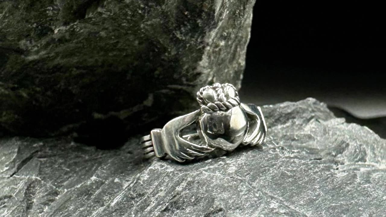 Irish Claddagh Sterling Silver Ring