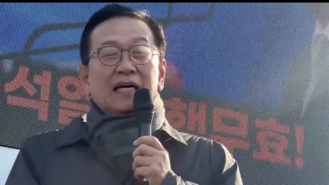 윤석열 대통령 자진출두 2일 후 아침 석동현 변호사님의 보고 연설.