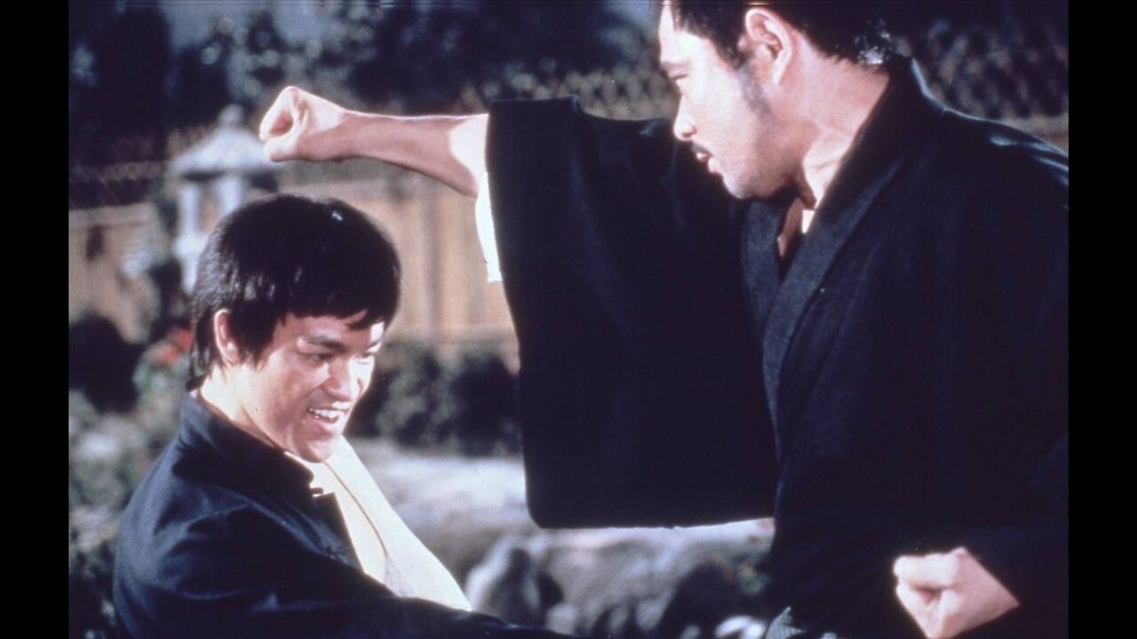 Cross kick Studio Films Bruce Lee Fist of Fury