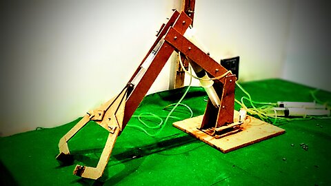 "Cardboard Ka Magic: DIY Hydraulic Arm Banayein!"