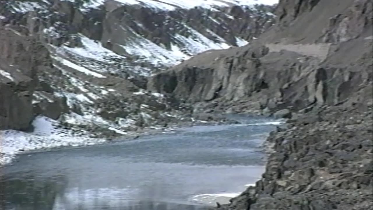 Explore the World (Tibet)