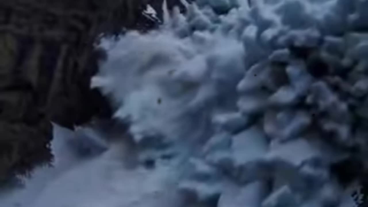 NATURAL CATASTROPHE AVALANCHE VIDEO CREATED WITH ARTIFICIAL INTELLIGENCE AMAZING!