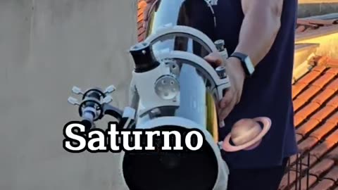 Using a telescope to view Saturn