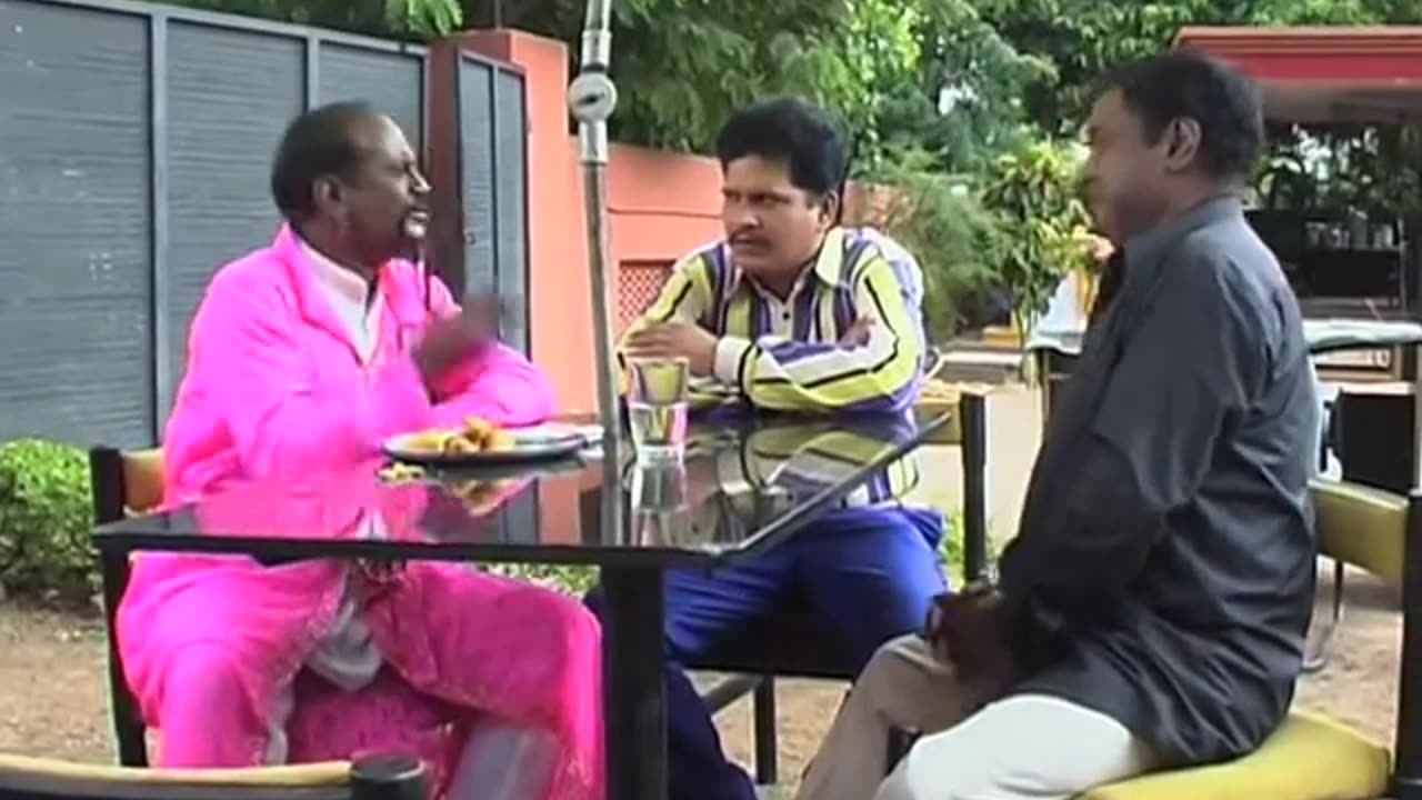 Amrutham Serial | Episode 82 | చైనా తిరిగి దండం పెట్టు