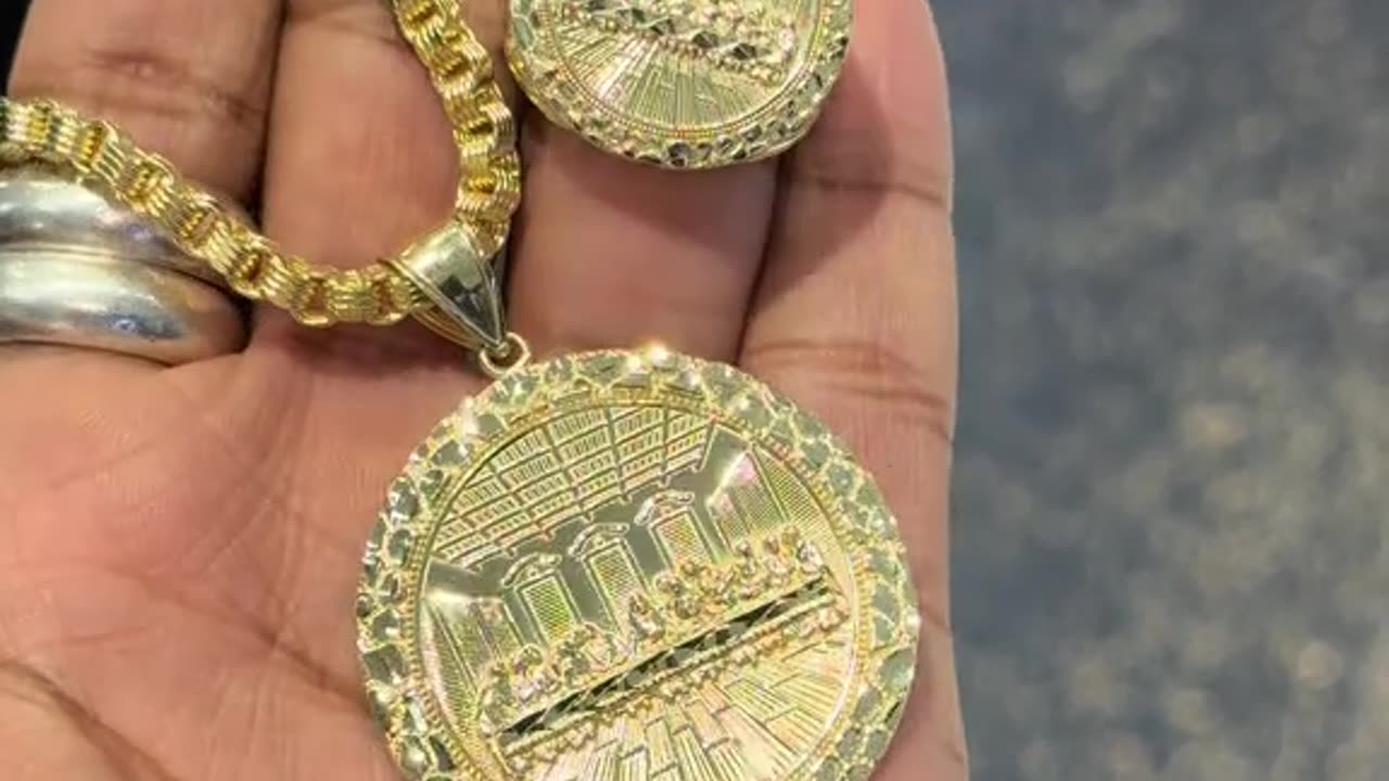 10K Gold 20 Last Supper Pendant Setup