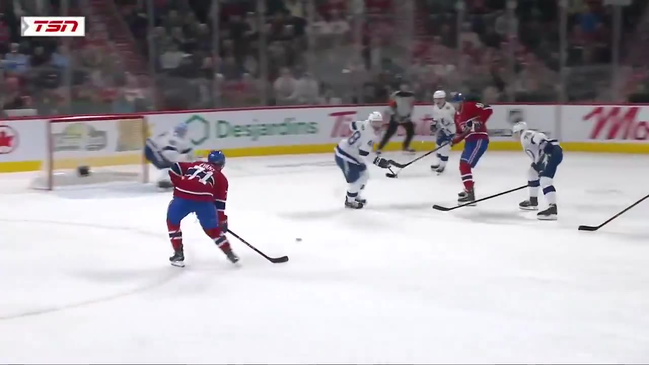 NHL - Jake Evans scores the game winner for the @CanadiensMTL