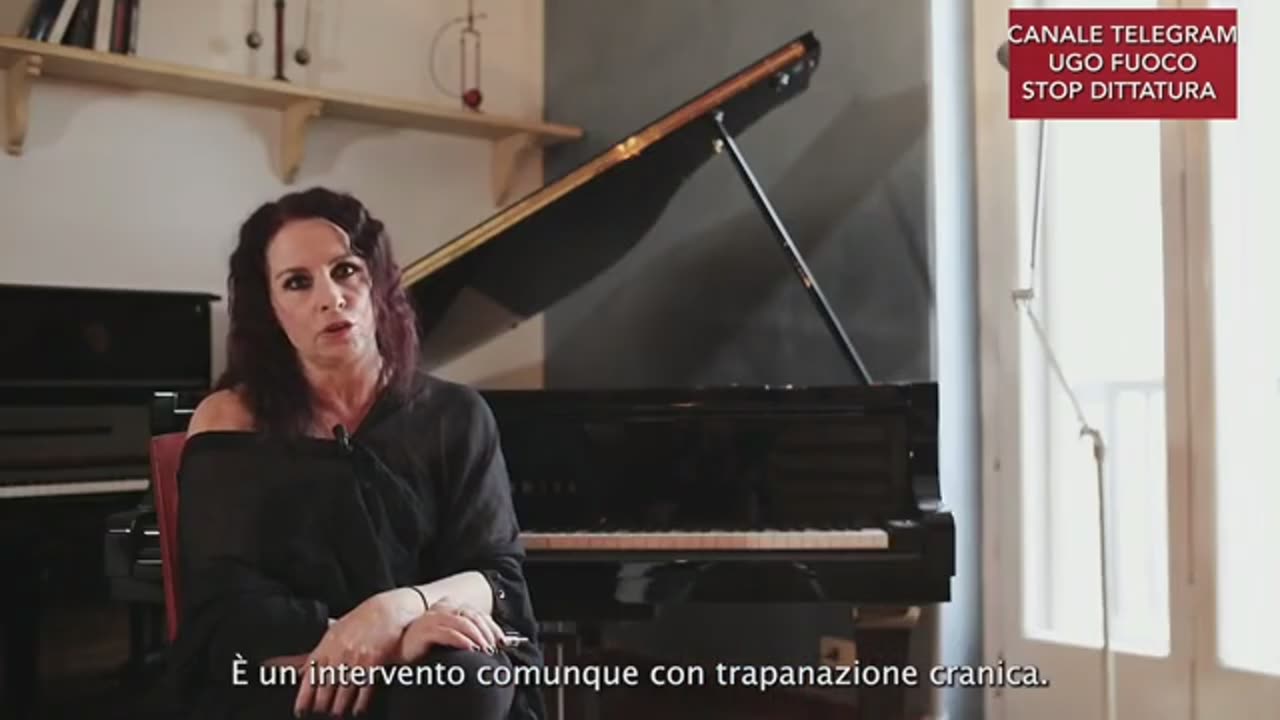 PIANISTA ITALIANA CRISTINA BARBUTI : SORDITÀ E PARALISI DOPO IL VACCINO.