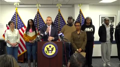 House Democratic Leader Hakeem Jeffries issues grave warning to President Trump