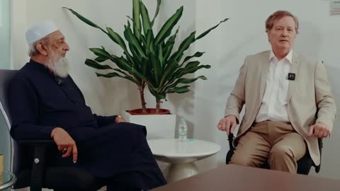 Renown Islamic scholar Sheikh Imran Hosein interviews Captain Dan Hanley