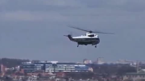 Trump in US Marine One Departing Ceremony 🇺🇸