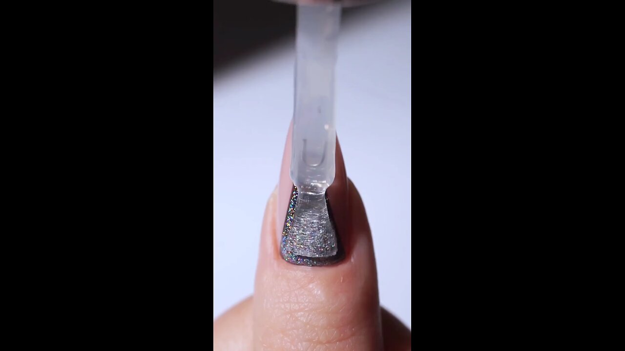 how to apply perfect nail paint