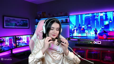 Shakila. I tried Dubai chocolate!! very delicious