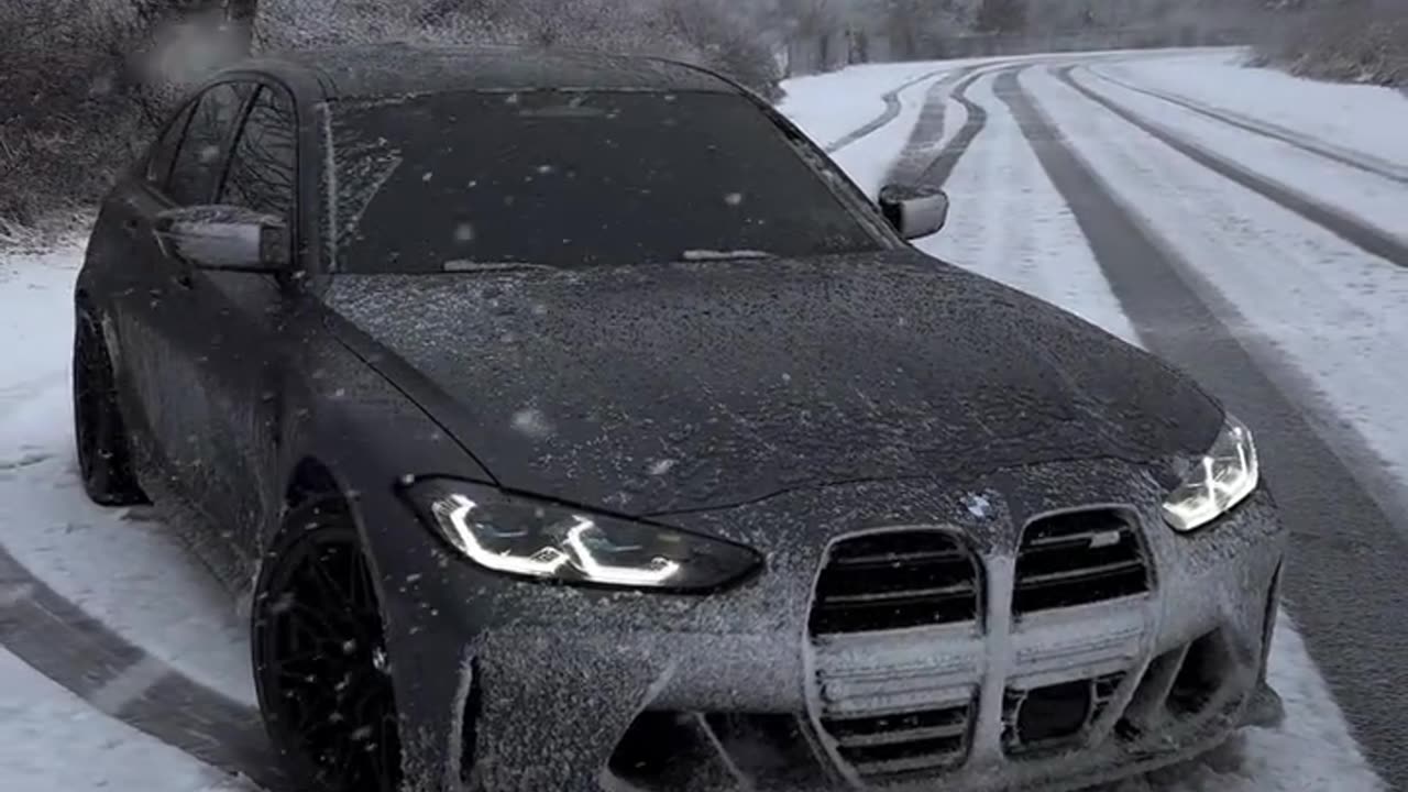 HEAVY SNOW FALL AND MY BMW STUCK