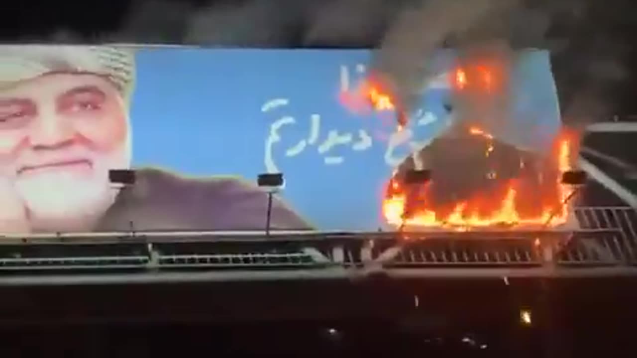 WATCH: Iranians burn banners of arch-terrorist Qassem Soleimani on the 5th