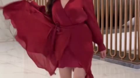 Beauty dancing girl