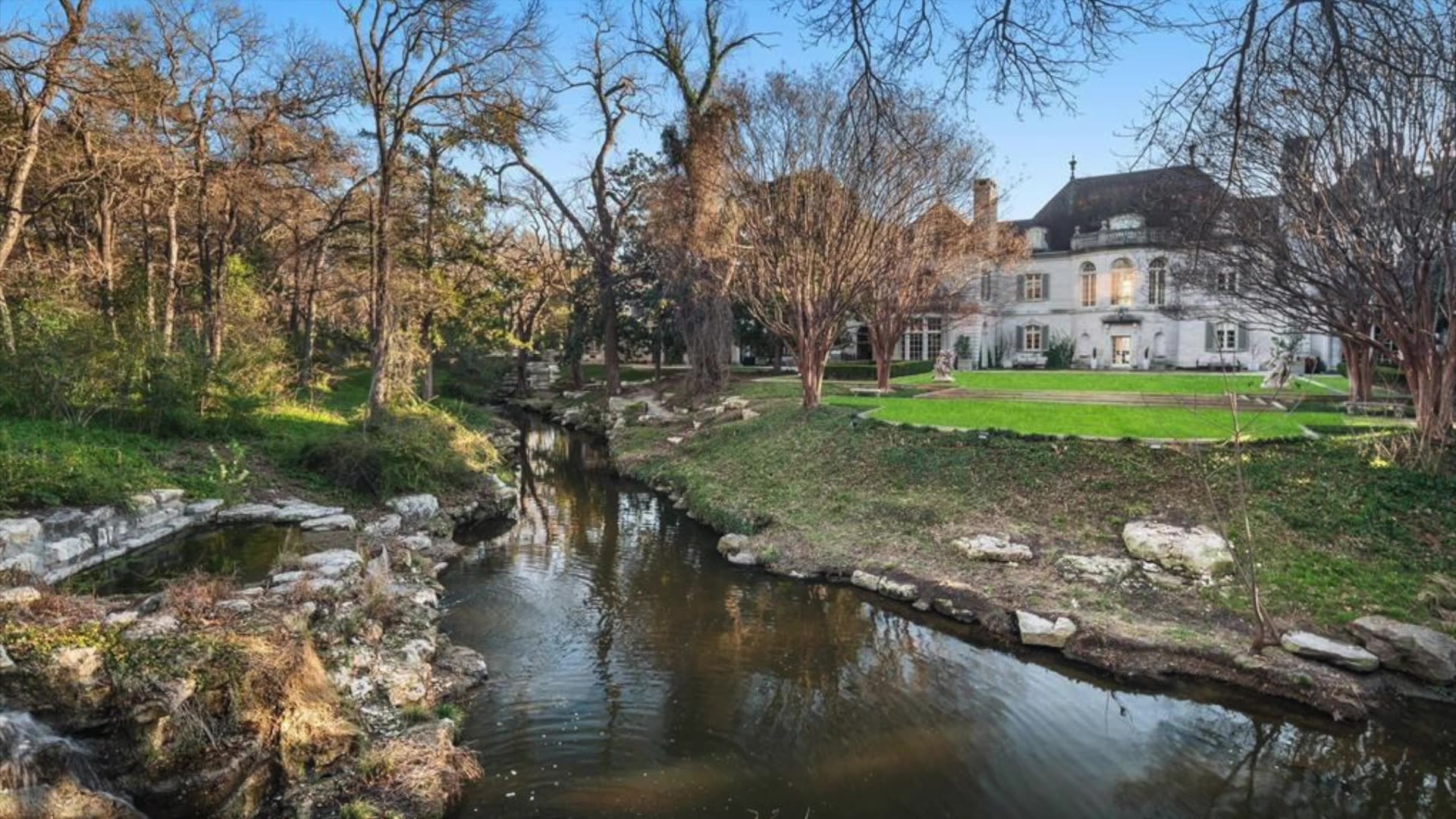 The Magic of the Countryside: Homes Surrounded by Natural Splendor