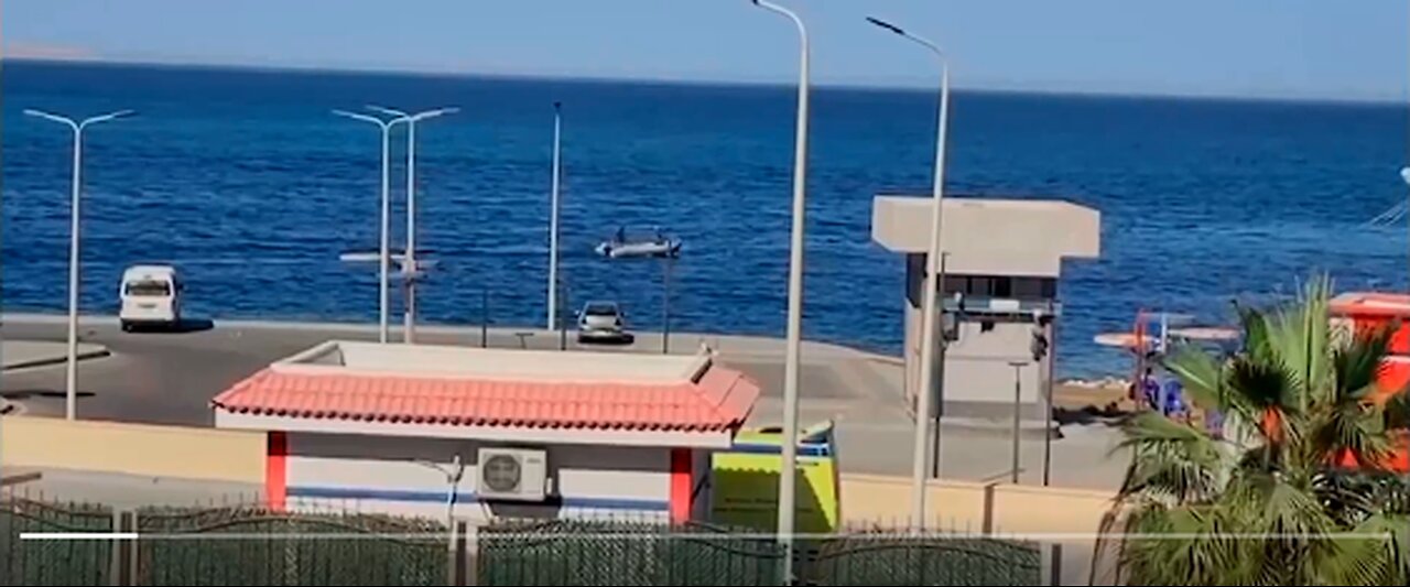 Six Russians died and 39 foreign tourists were rescued when a viewing submarine sank off the Egyptian Red Sea resort of Hurghada