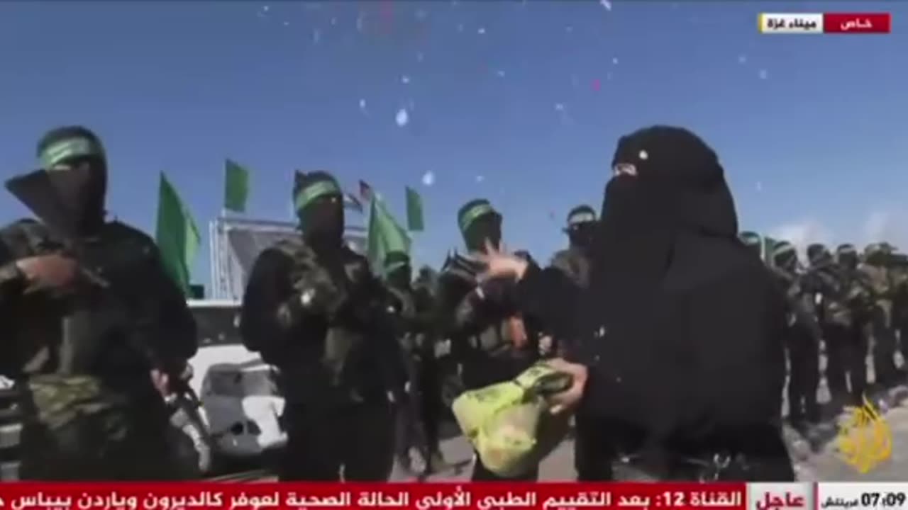 During the “ceremony” of releasing the hostages: A Palestinian woman