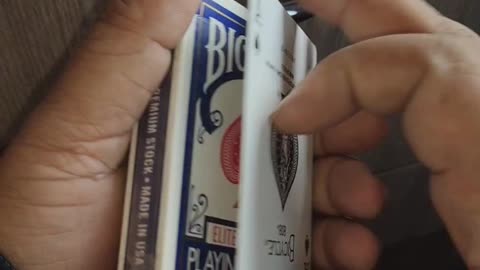 Playing card trick for beginners 😁 tutorial #trick #magic