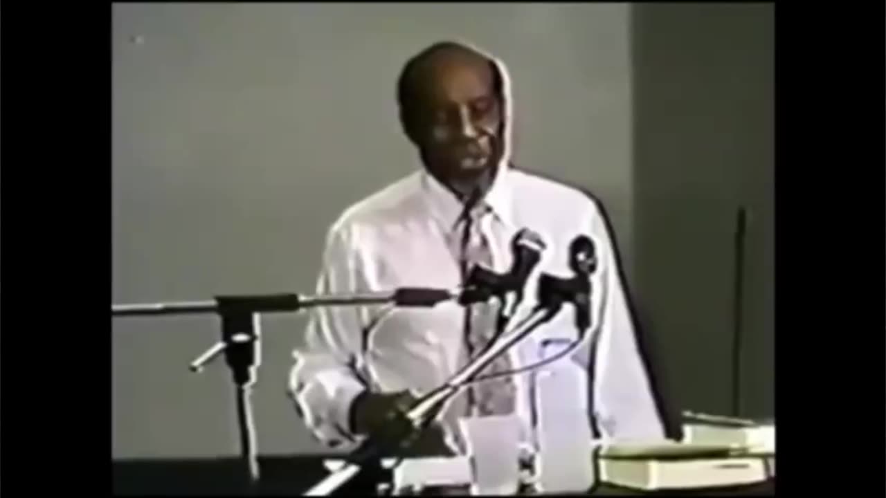 Black Man Explains The Slave Trade