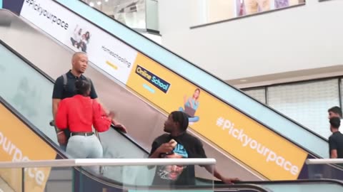 MANTHONG ON THE ESCALATOR PRANK