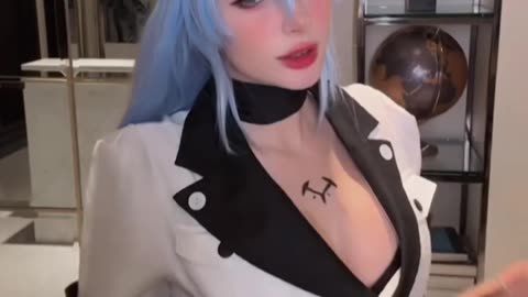 Choose your highest rating from 1 - 10 regarding Esdeath's costume