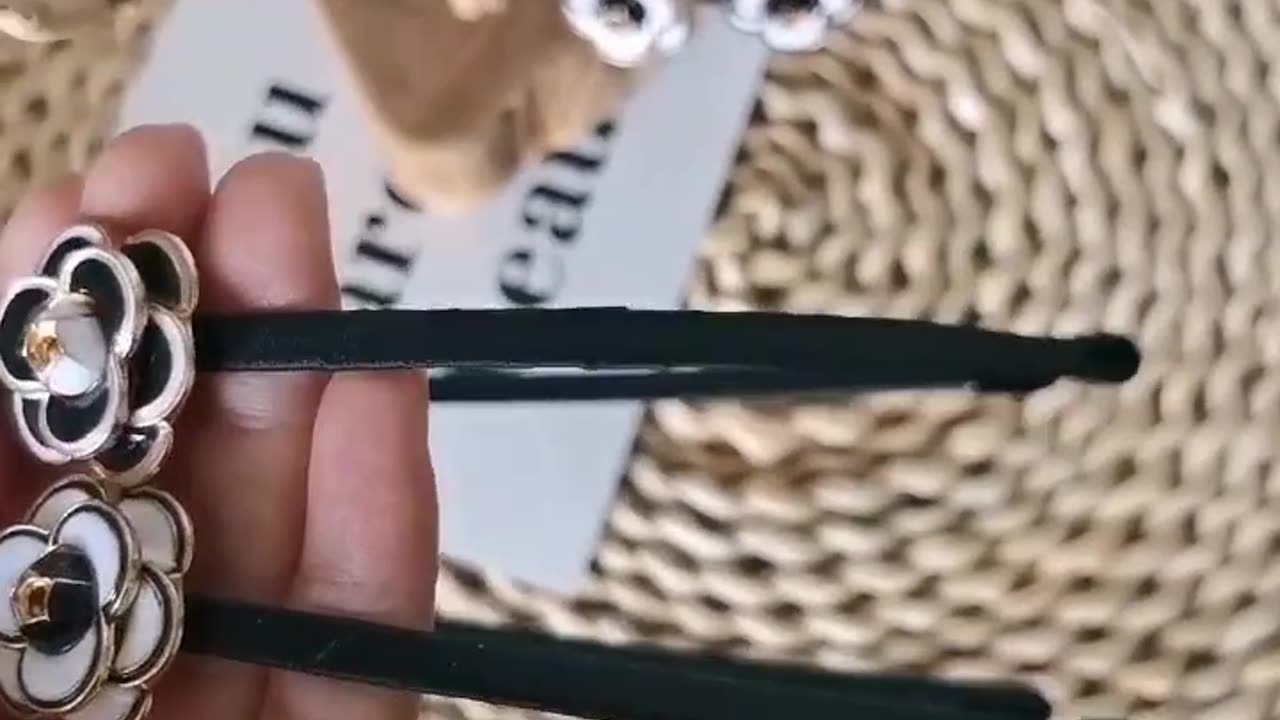 Women Elegant Headband