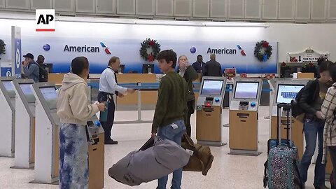 Heavy travel day off to a rough start after American Airlines briefly grounds all flights