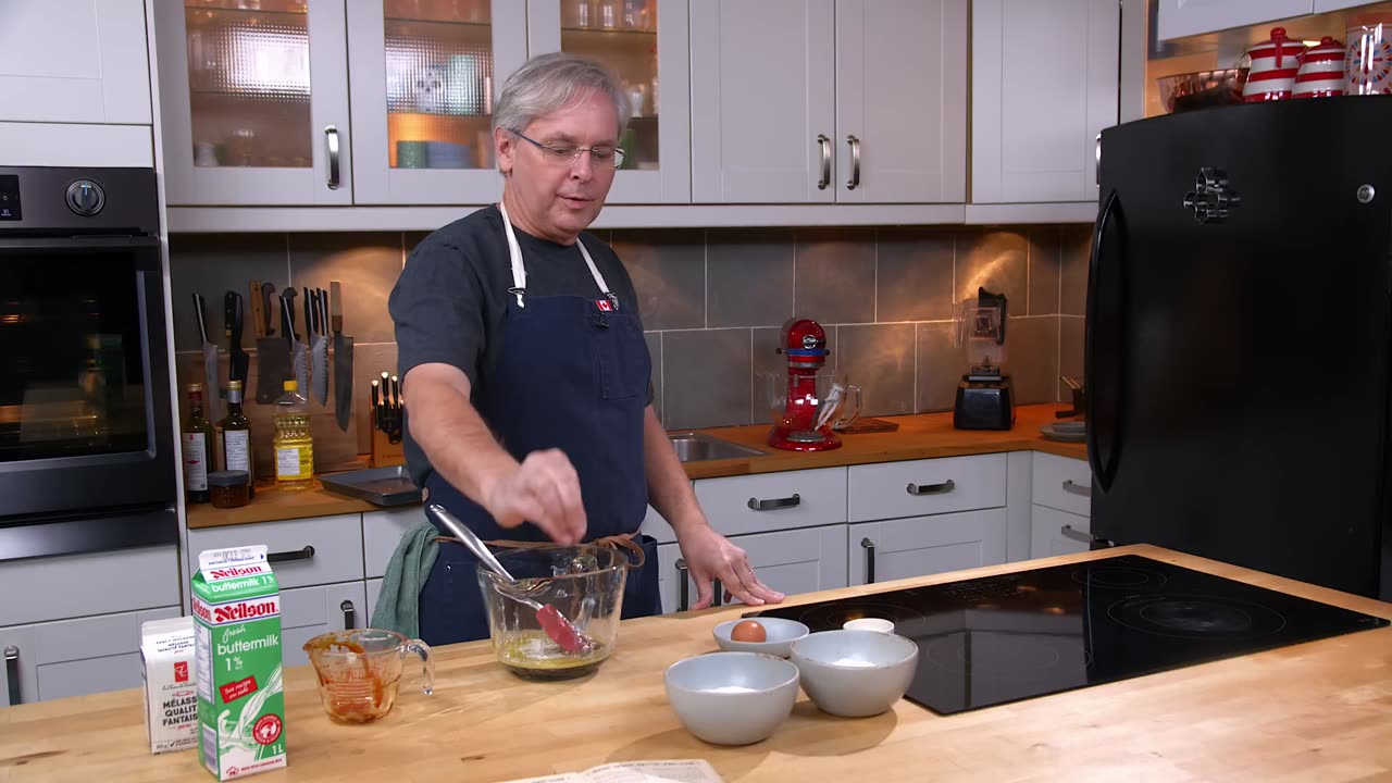 1926 Molasses Cornbread - Old Fashioned Cornbread Recipe - Old Cookbook Show