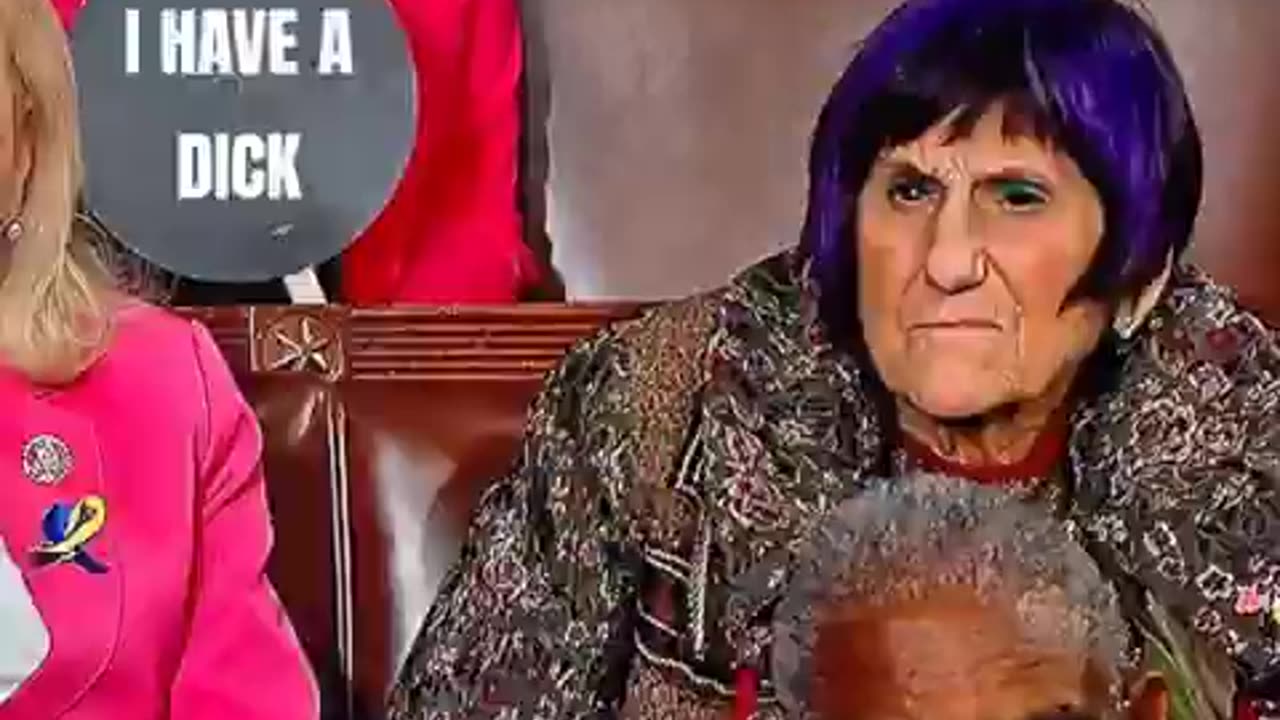 Brandie with a 🐝The auction paddles were extra cringe. Who comes up with this crap?