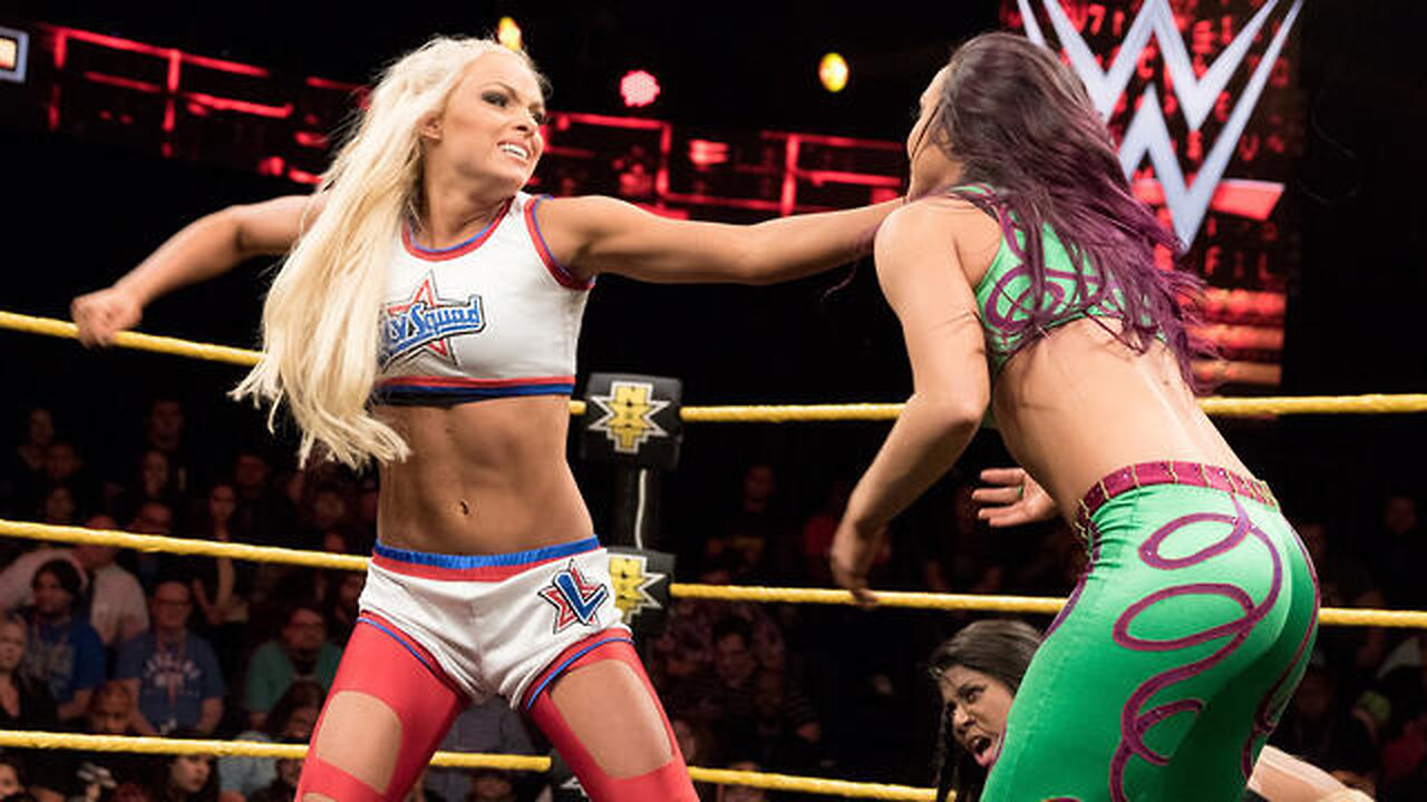 Ember Moon, Liv Morgan & Aliyah vs. Billie Kay, Peyton Royce & Daria Berenato: NXT, Nov 23 2016 @WWE