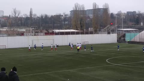 FC Dinamo Bucuresti youth (lovitura libera si parada spectaculoasa a portarului)