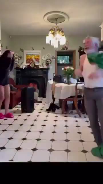 Who knows how to have fun Irish people, that's who.