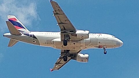 Airbus A319 PT-TPB coming from Recife to Fortaleza
