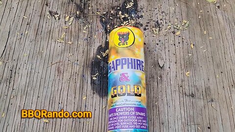 Sapphire & Gold Fountain - Black Cat Fireworks