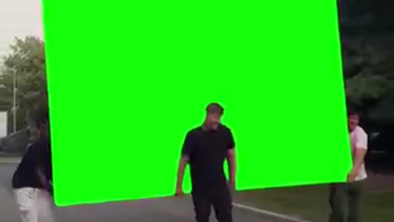 running on the street while carrying different sizes of the Lunchly box