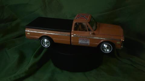 Maxatawny Surf Club Presents: Model Builds with El Pharto Episode 01: 1972 Chevy Fleetside Build