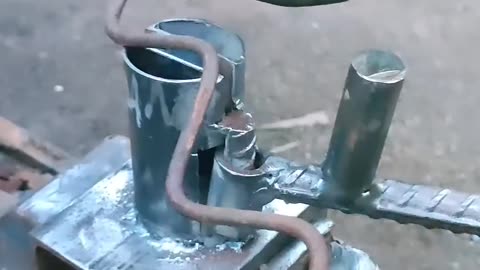 A Unique Idea: How This Welder Builds a Steel Concrete Bending Tool.