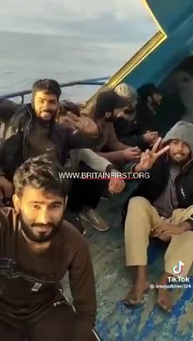 ANOTHER BOATLOAD headed to Britain - More migrants = lower wages