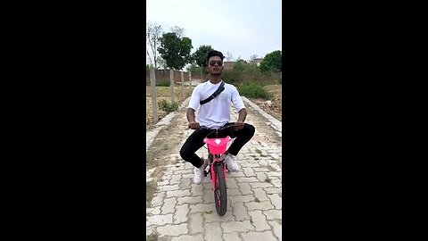 4 wheeler cycle 😂😂 #comdey #realfools #surajroxfunnyvideo #vikramcomdeyvideo