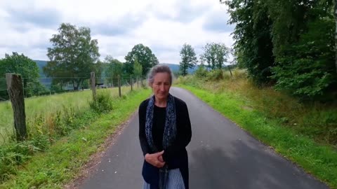 9. Všeho zkoušejte... [Pobožnost na procházce] __ Barbara O'Neill