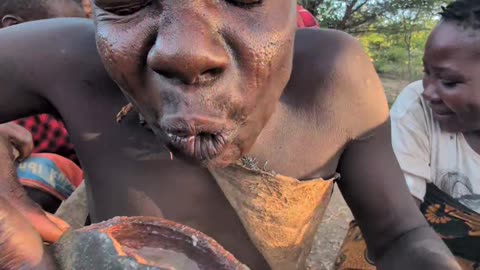 Awesome Lunch 😋😲, Family hadza hunt's Enjoy 😋 nutrition food, so Amazing traditional