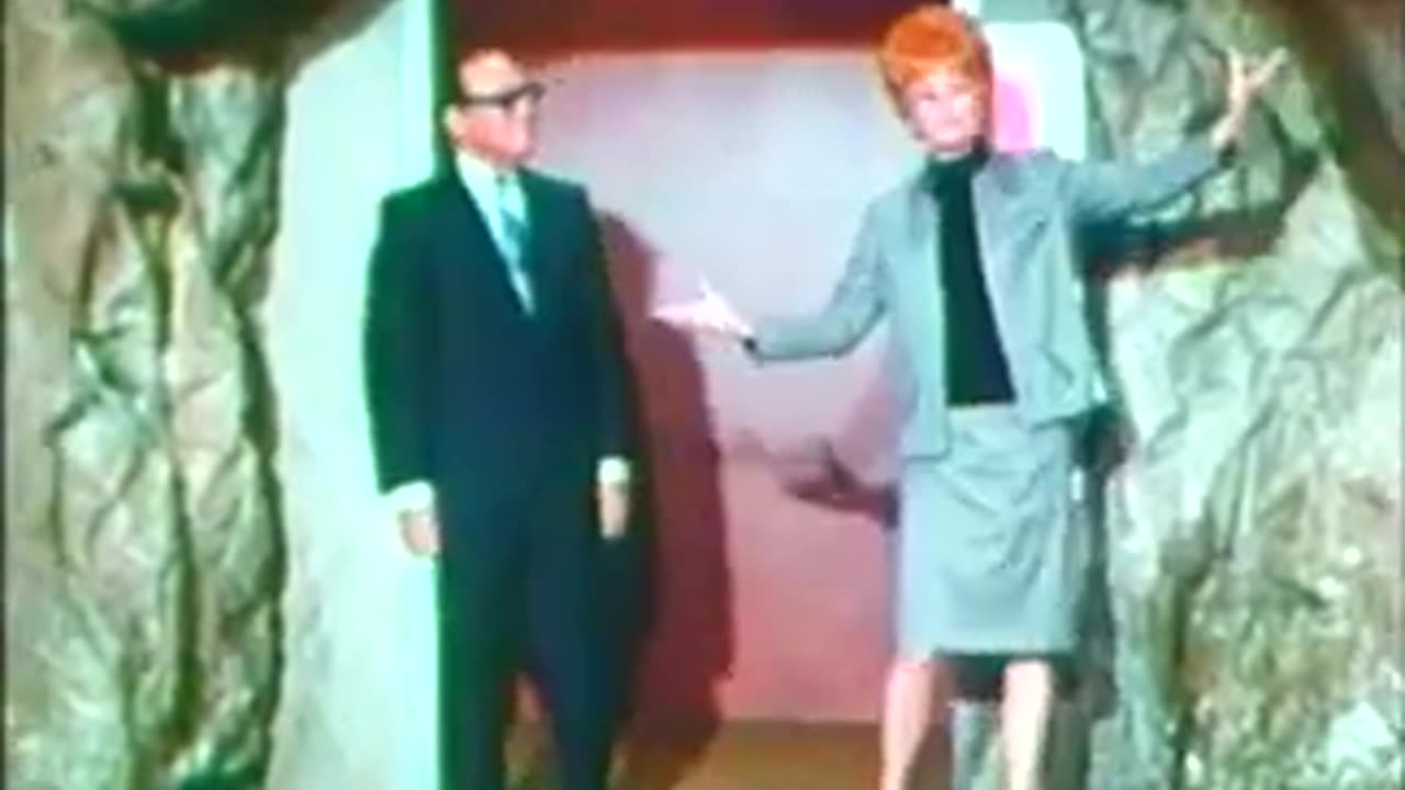 The Lucy Show Season 6, Episode 6