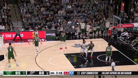 NBA - 7 FOOT 3 WEMBY HITTING CRAZY 3s 😵‍💫 Amazing save from Castle.