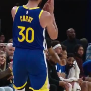 Cameras Caught Klay’s Priceless Reaction to Steph’s ‘Night Night’ Shot! 😂🔥