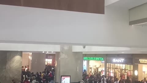 Pacific Mall crowd public 😱